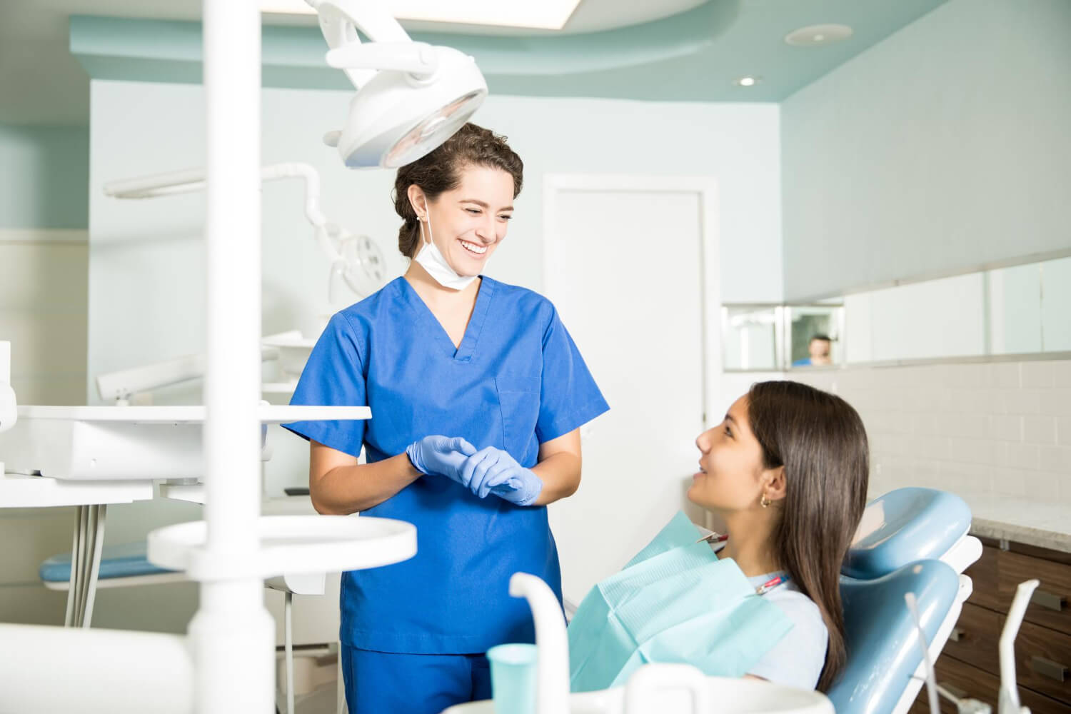 Various Ways That A Dentist Refer You To Strengthen Your Oral Health